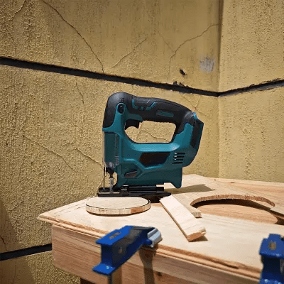 Scie sauteuse - CordlessElectricSaw™ - Royaume Rénovation